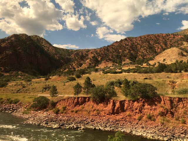 The California Zephyr following the Colorado River