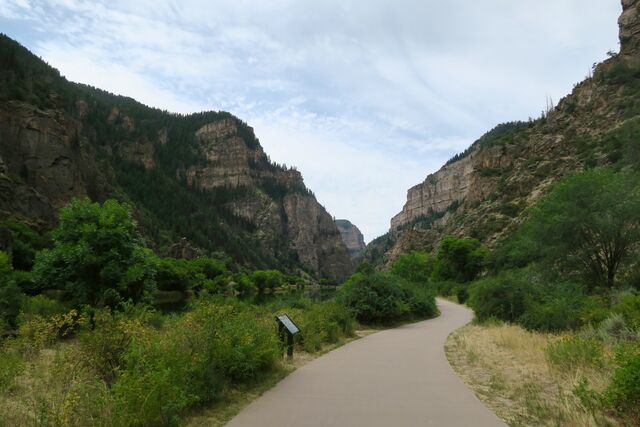 Hanging Lake Hike