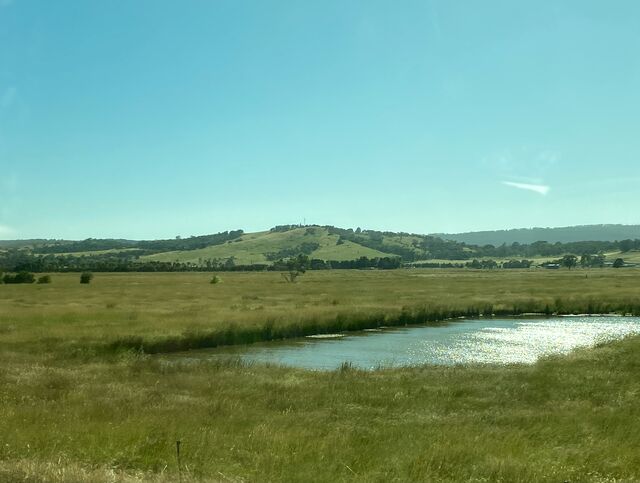 Wallan East and approaching Heathcote Junction