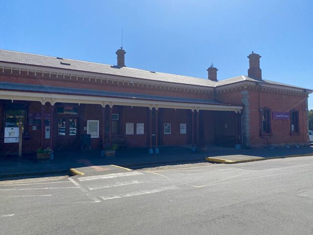 Castlemaine Station