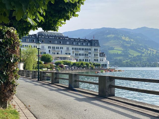 Lake Zell and the Grand Hotel