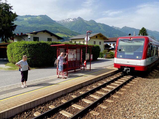 Piesendorf Station