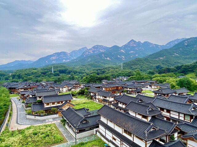 Irin Iljan café and the Eunpyeong Hanok Village