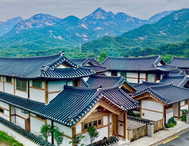 Irin Iljan café and the Eunpyeong Hanok Village