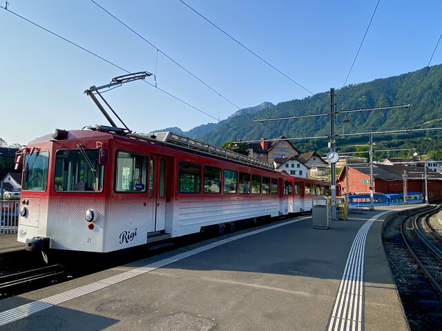 The Arth–Rigi train that travels to the summit of Rigi Kulm