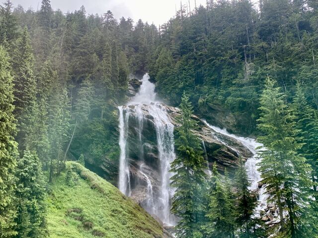 Pyramid Creek Falls