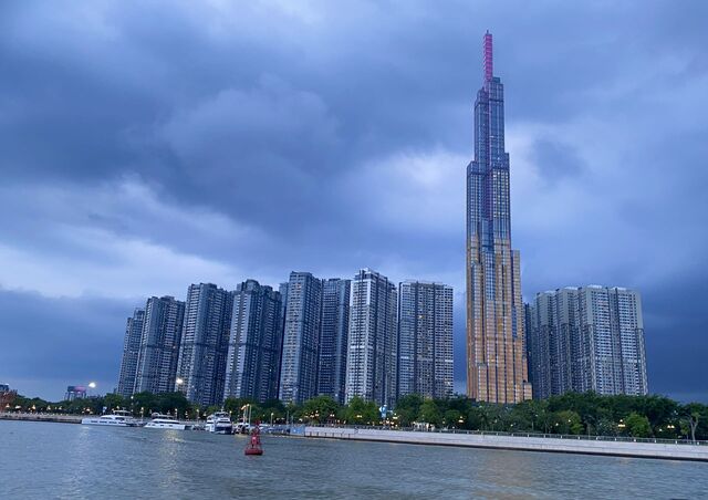 Landmark 81 (tallest building in Vietnam) 