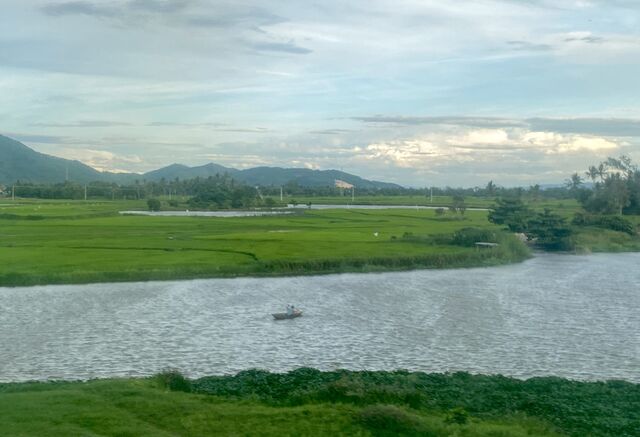 Sông Bàn Thạch (Ban Thach River) 