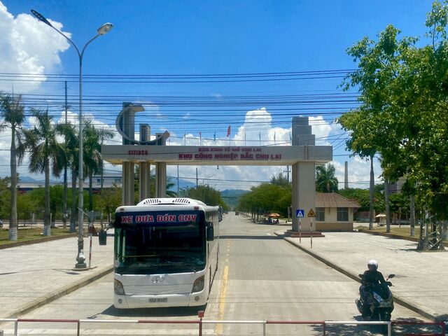 Tam Hiệp, Núi Thành and the entry to the North Chu Lai Industrial Park