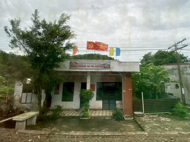 Railway-related building on the Hải Vân Pass
