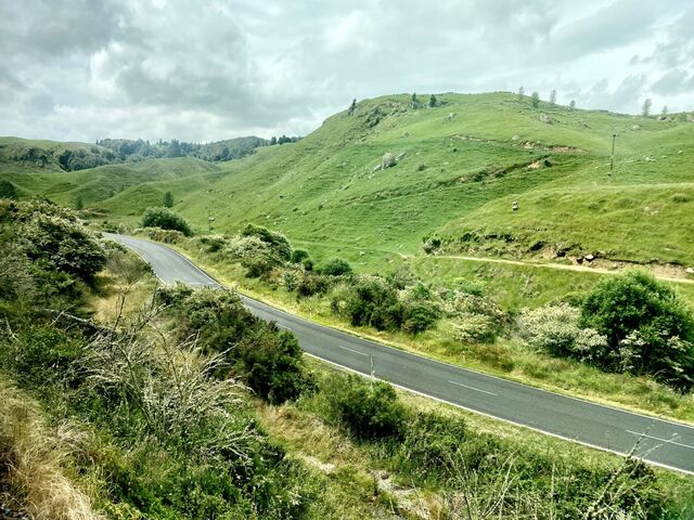 Approaching Ongarue