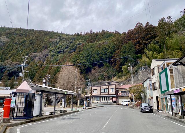 The town of Kawanehon, where Senzu Station is located