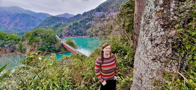 Another viewpoint, located closer to the Okuoi Rainbow Bridge