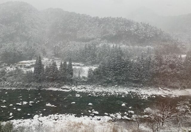 Views from the train: Nakatsugawa—Nagano