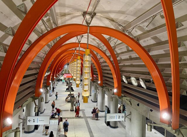State Library Station–Platform level