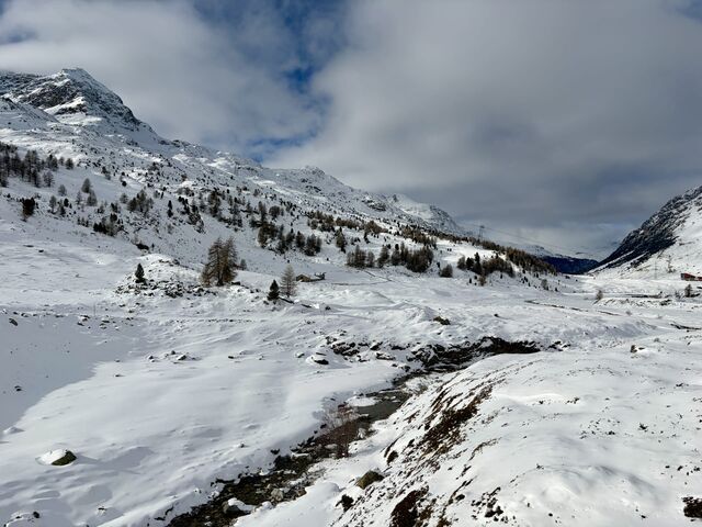 Approaching Bernina Lagalb Station