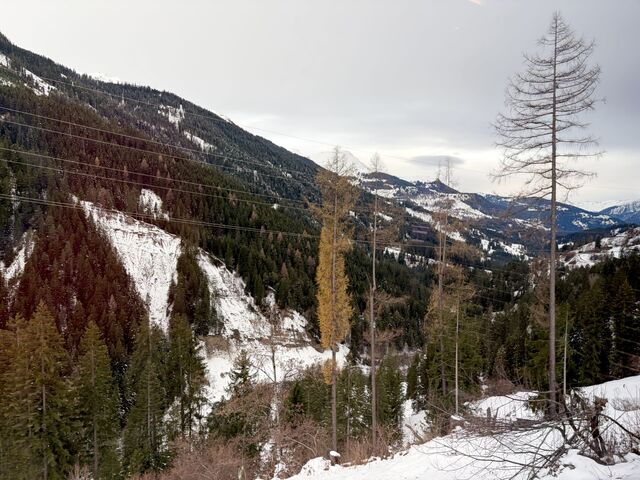 Approaching the village of Langwies